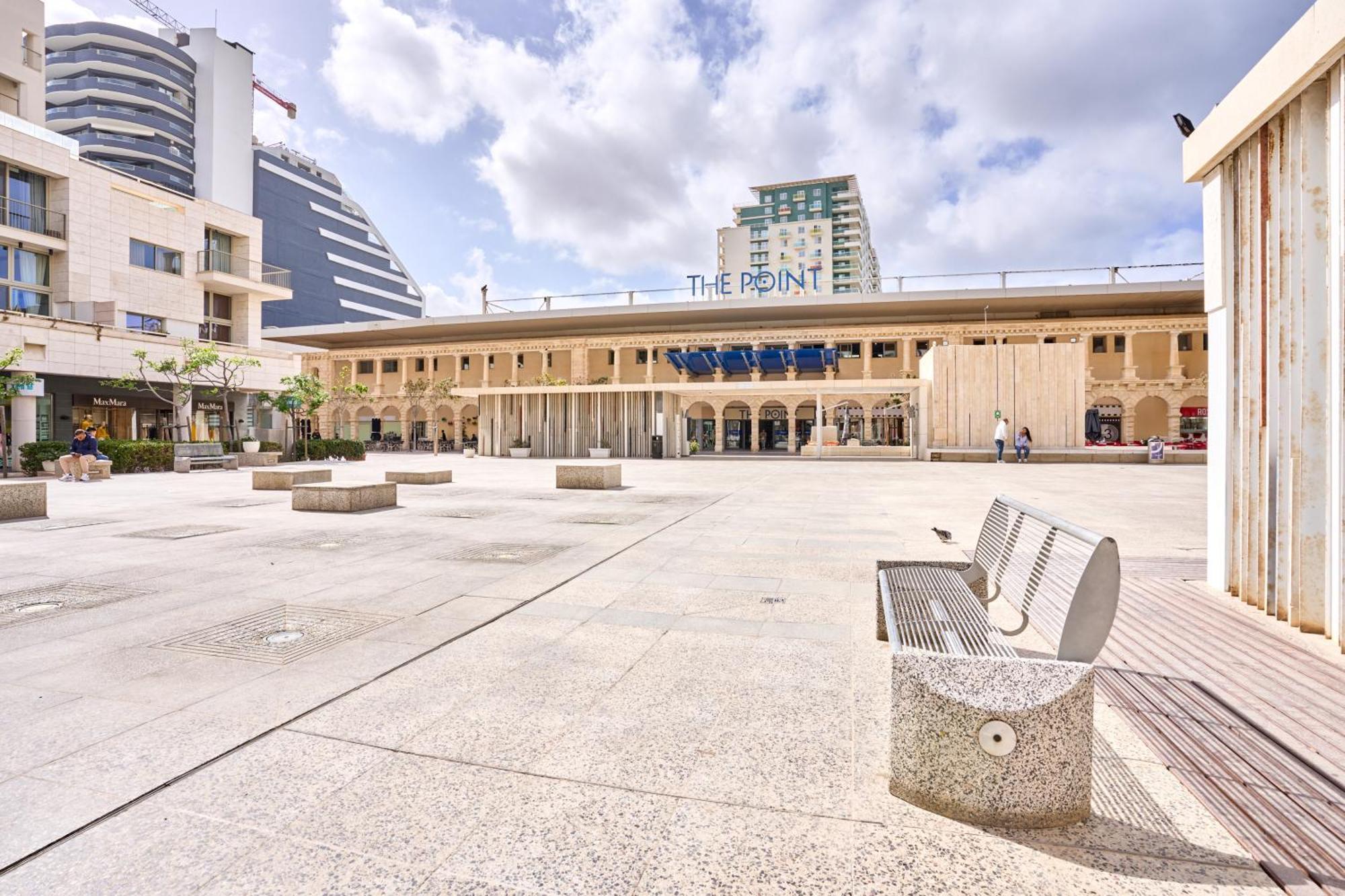 Stylish Apartment In Tigne Point Sliema Zewnętrze zdjęcie