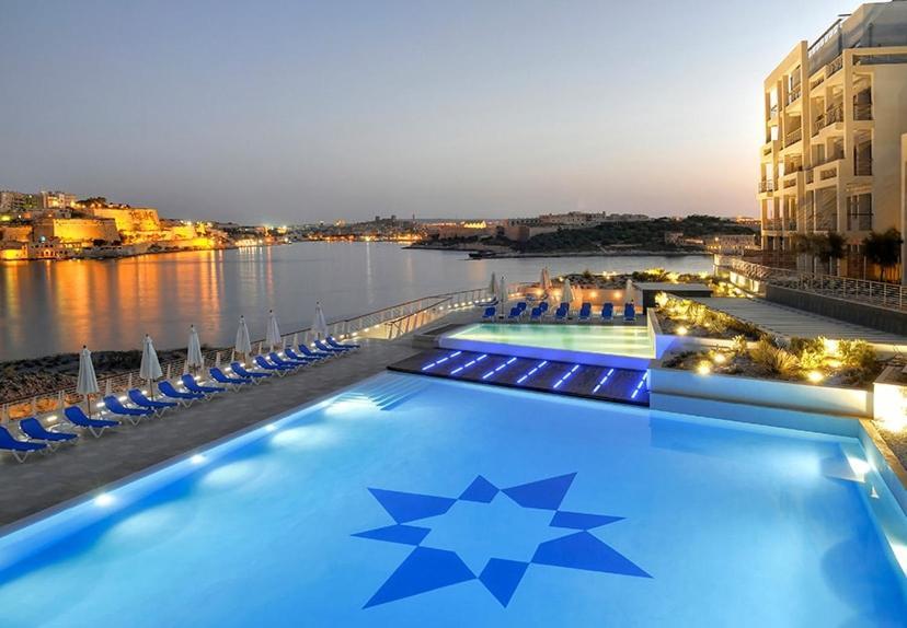 Stylish Apartment In Tigne Point Sliema Zewnętrze zdjęcie